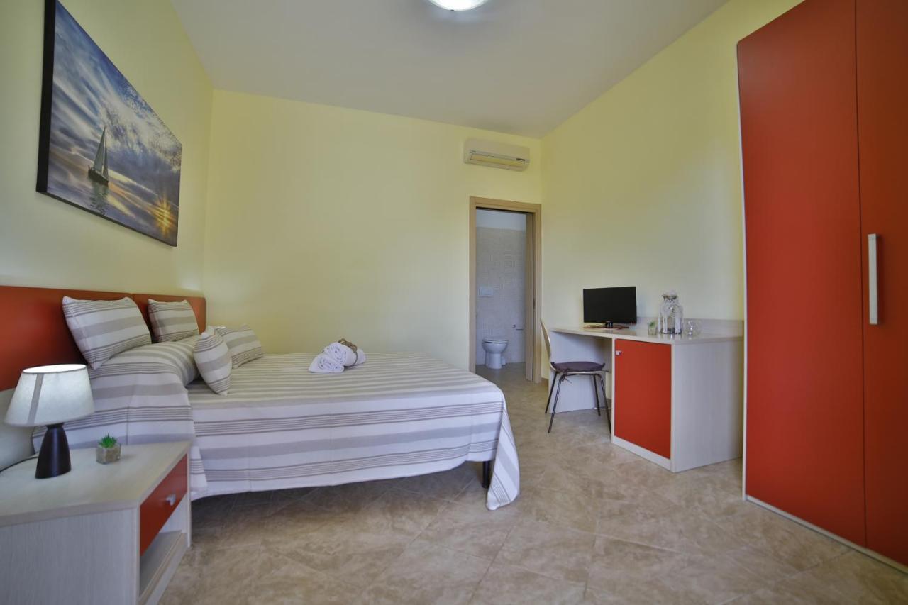 B&B La Casa Di Attilio Porto Cesareo Exterior foto